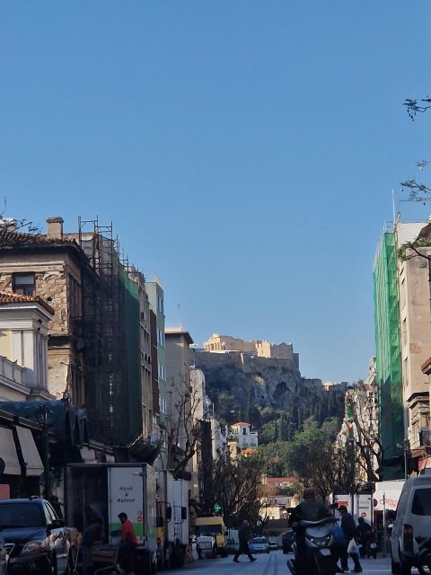 Athens: Airport Private Transfer by Mercedes E Class Wagon - Meeting at Airport Arrivals