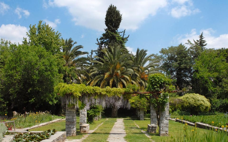 Athens: Attica Zoological Park & Athens National Garden Trip - Practical Details and What to Expect