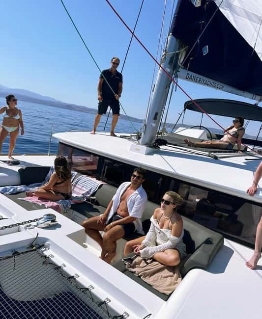 Athens: Catamaran Trip to Poseidon Temple with Meal & Drinks - Who Will Love This Experience?