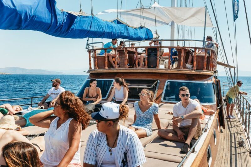 Athens: Cruise to Agistri, Moni & Aegina with Lunch & Drinks - Who Will Love This Tour?