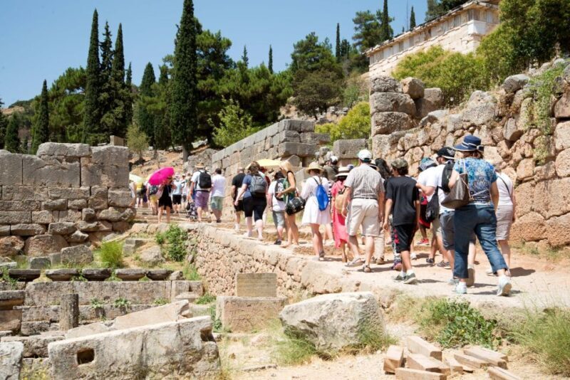 Athens: Delphi and Arachova Day Trip with Guide - Transportation & Group Size