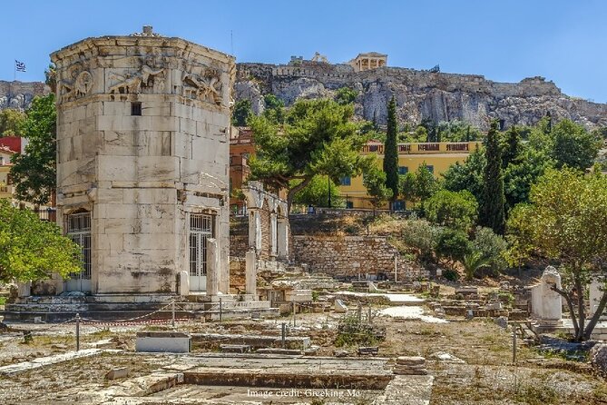 Athens Famous Landmarks & Hidden Gems Review - Stroll Through Plaka Neighborhood
