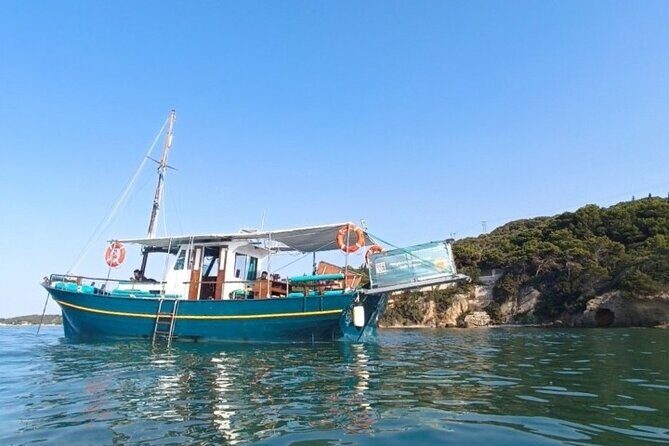 Athens Floating Bar Cruise - Who Will Love This Experience?