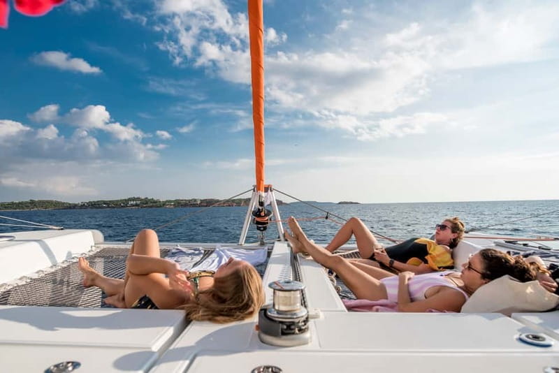 Athens: Half-Day Morning Catamaran Cruise with Meal & Drinks - How It Compares to Other Tours