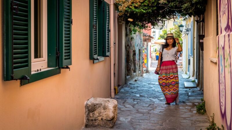 Athens: Historic Center Photo Tour at Monastiraki and Plaka - Key Points