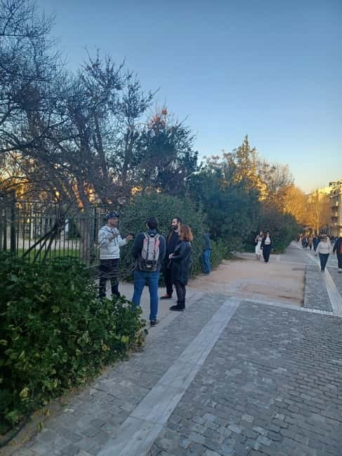 Athens: Horror Mythology Evening Tour with a Guide - A Dark Twist on Athens’ Famous Landmarks