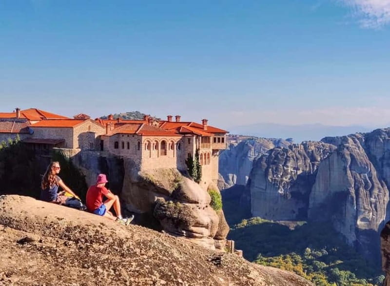 Athens: Meteora Day Trip in Spanish with Live Guide & Lunch - Who Should Consider This Tour?