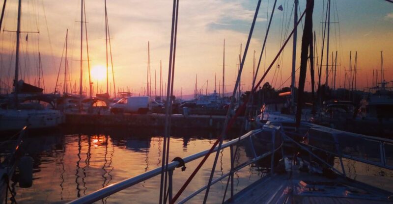 Athens Riviera: Private Luxury Dinner Aboard a Moored Yacht - Key Points