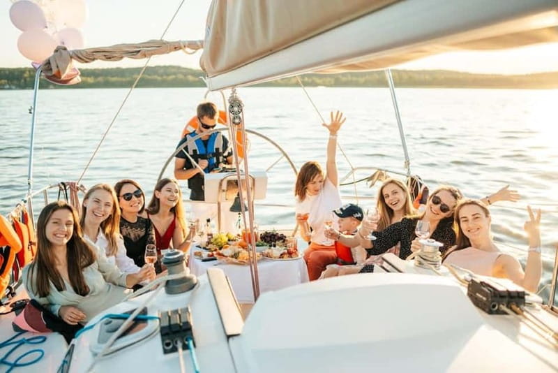 ATHENS SAILING & GASTRONOMY DAILY CRUISE ALL INCLUSIVE - A Close Look at the Experience
