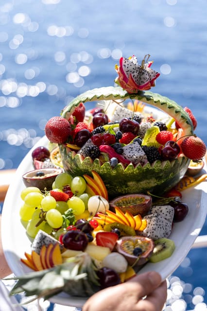 Athens: Saronic Islands Cruise with VIP Area Seating & Lunch - Analyzing the Value