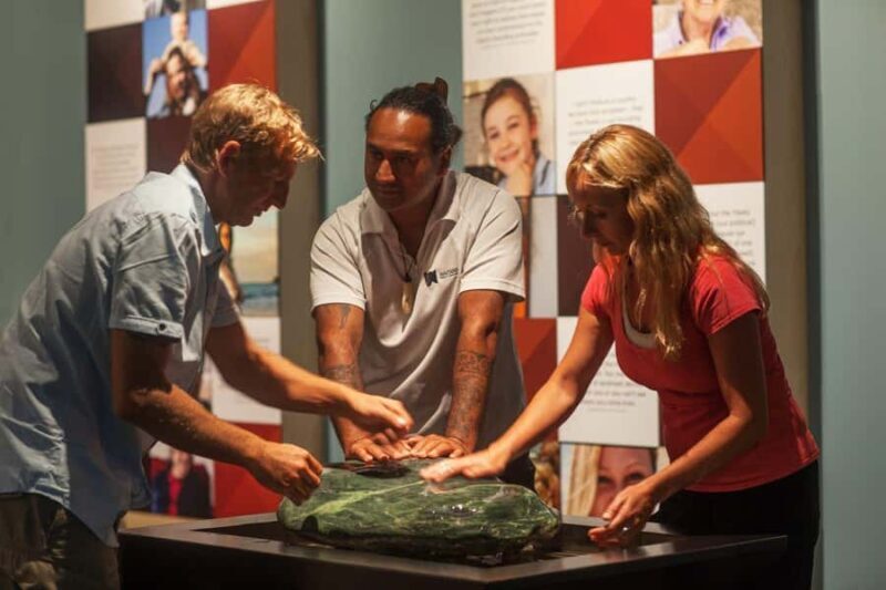 Auckland: 2-Day Bay of Islands Small Group Tour with Cruise - FAQ