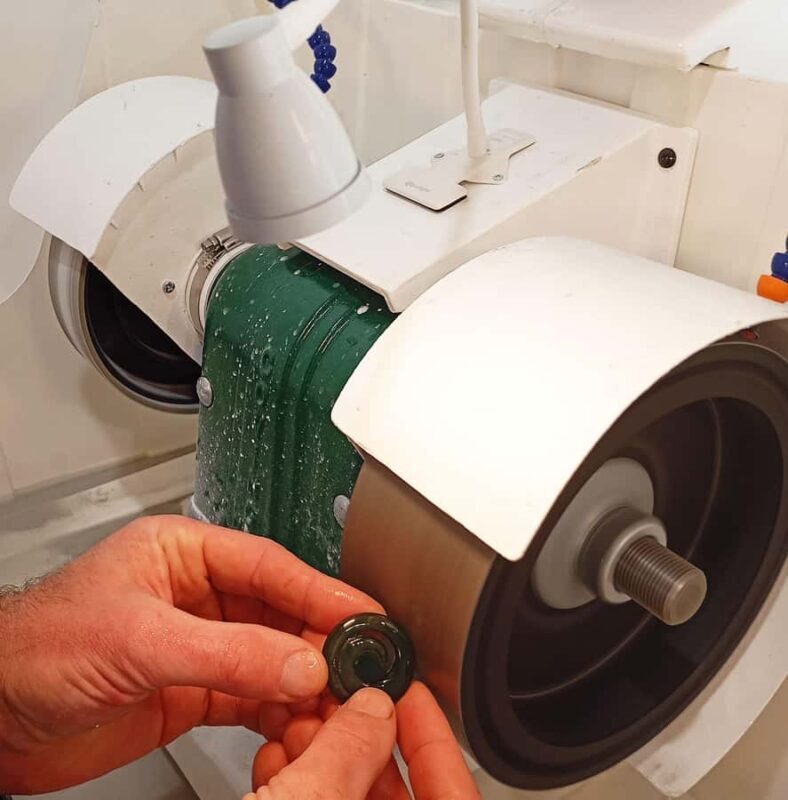 Auckland: Full-Day Jade Carving, Honey Tasting & Wine Tour - A Closer Look at the Tour Experience