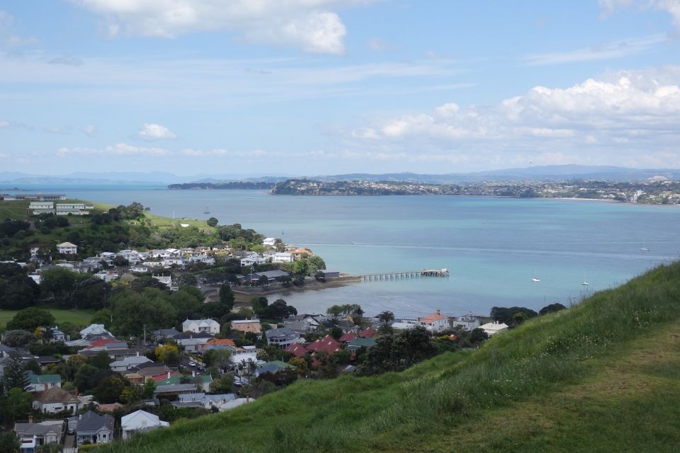 Auckland: Half-Day Scenic Sightseeing Tour - Included Services