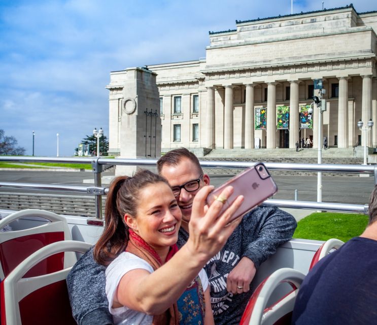 Auckland: Hop-On Hop-Off Explorer Bus Ticket - Language & Accessibility