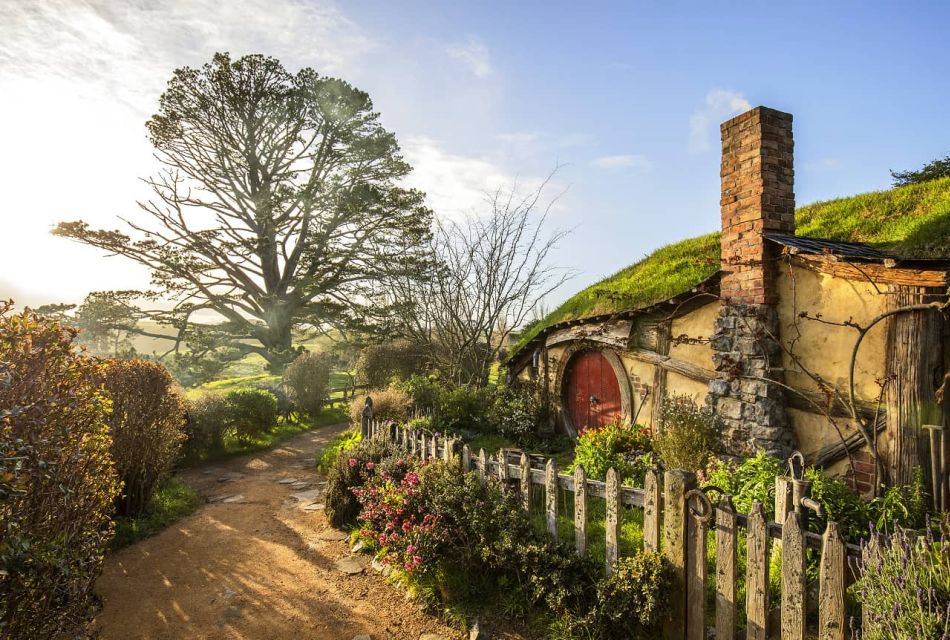 Auckland: LOTR, Hobbiton Movie Set & Hamurana Spring Tour - Itinerary