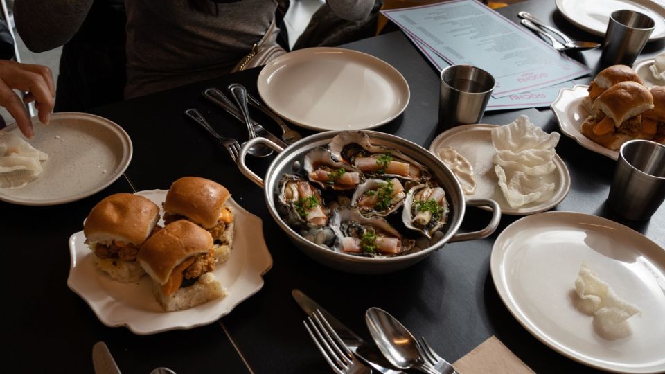 Auckland Tastebud Tour, Local Food, Wine and History Tour - Direction