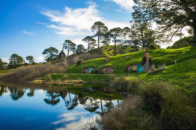Auckland to Rotorua, Hobbiton and Waitomo 1 Way Small Group Tour - The Itinerary in Detail: What to Expect