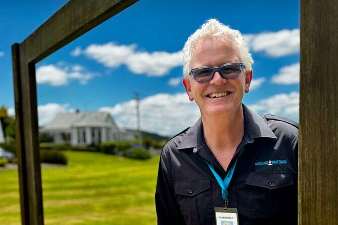Auckland West Vineyard Tour with lunch and tastings incl - Wrapping Up