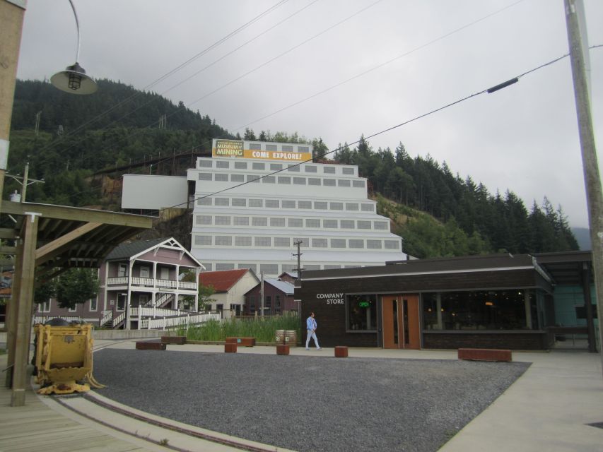 Audio Driving Tour B/W Vancouver & Whistler | Sea to Sky Hwy - Natural Wonders and Landscapes