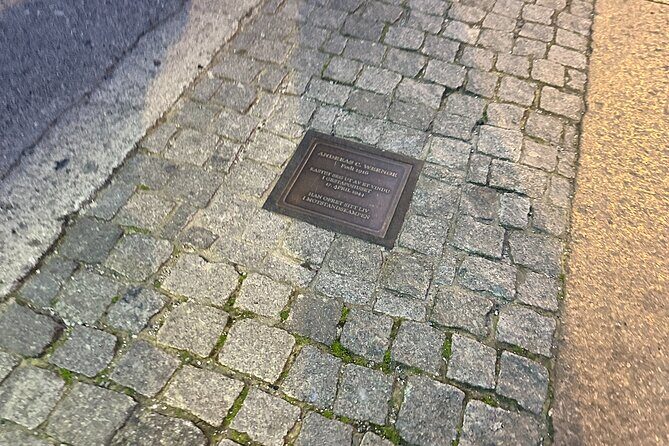 Audio Walking Tour in Bergen Famous Ghosts Location - Key Points