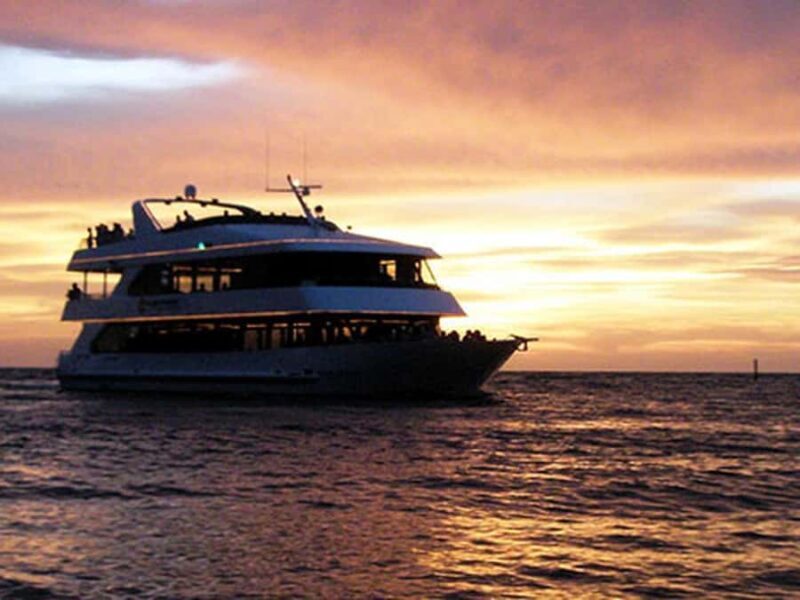 Augusta: Scenic Missouri River Cruises with Meals - An In-Depth Look at the Missouri River Cruise Experience