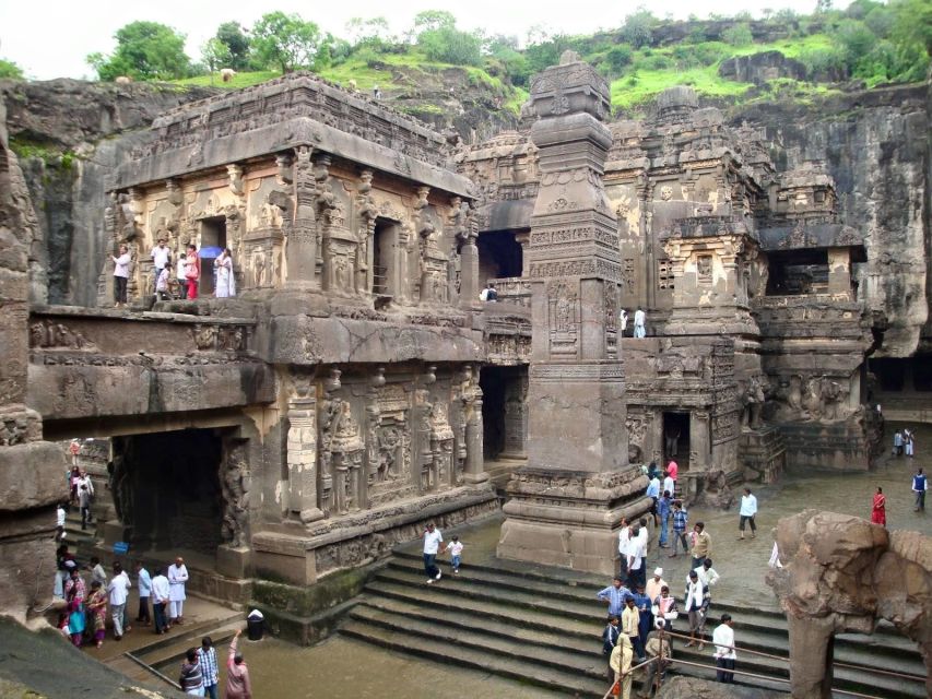 Aurangabad: Ajanta and Ellora Caves Private Day Tour - Itinerary Details