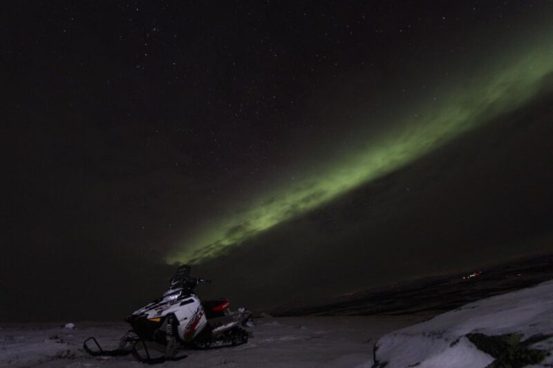Aurora Hunt on Snowmobile - Small Groups - What to Expect