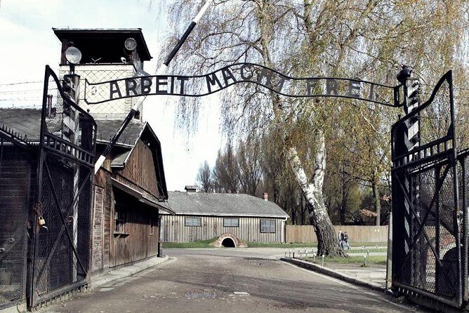Auschwitz-Birkenau Guided Tour by Private Transport from Krakow - The Experience in Detail