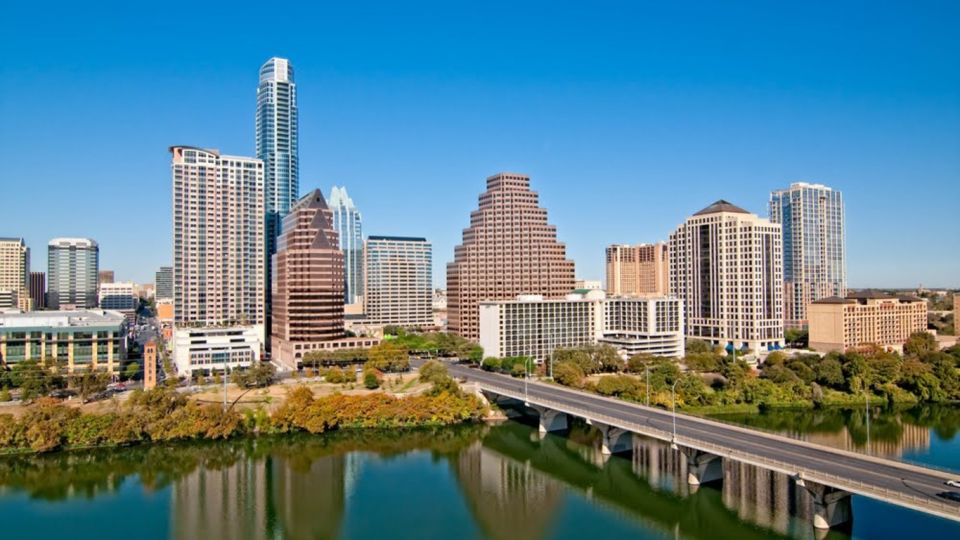 Austin Explorer: A Vibrant USA Heritage Walk - Discovering Contemporary Austins Artworks