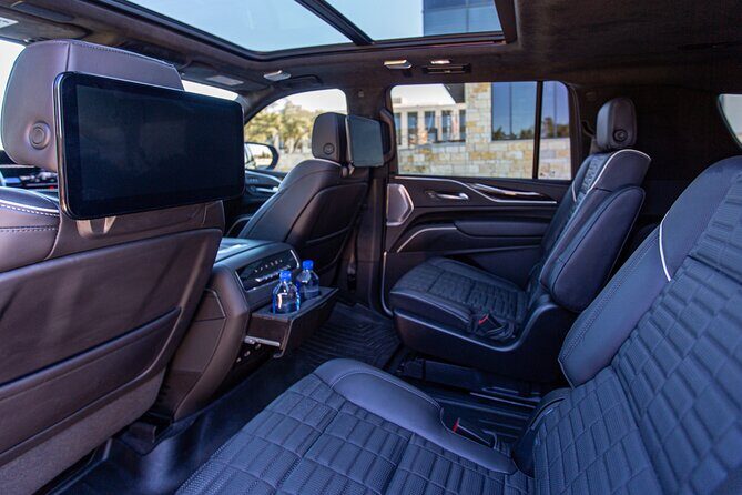 Austin Texas Airport Transfer Premium Black SUV - What to Expect During Your Ride