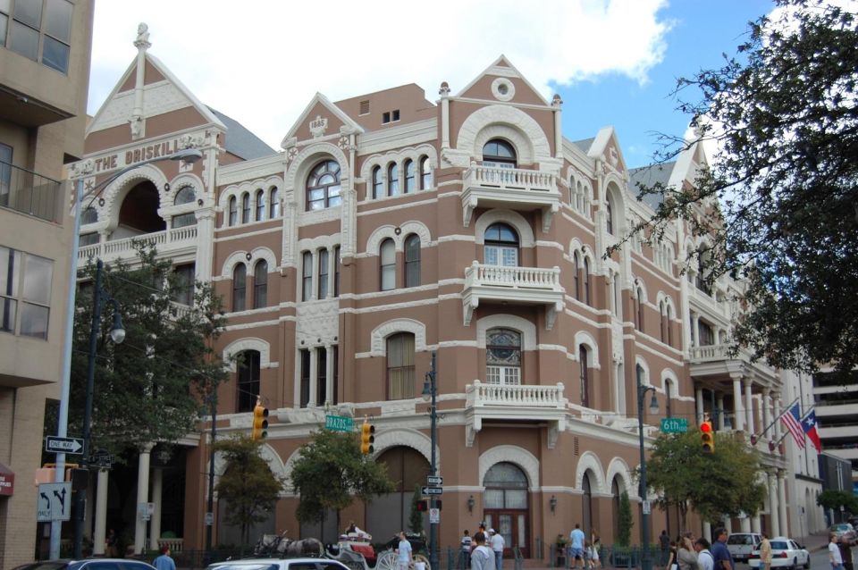 Austin Texas Scavenger Hunt Walking Tour and Game - Meeting Point and Redemption