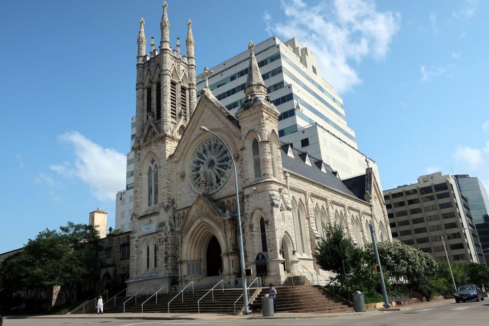 Austin Texas Scavenger Hunt Walking Tour and Game - Discovery of 6th Street