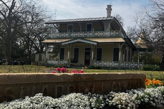 Austin's Art and Architecture Panoramic Tour - Good To Know