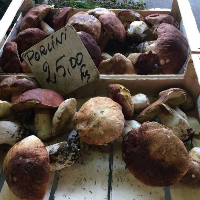 Authentic Florence: Sant'ambrogio Food Market Tour and Lunch - Lunch at a Famous Restaurant