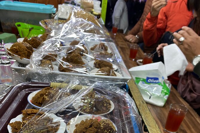 Authentic Food Tour With a Licensed Guide - Meeting Details