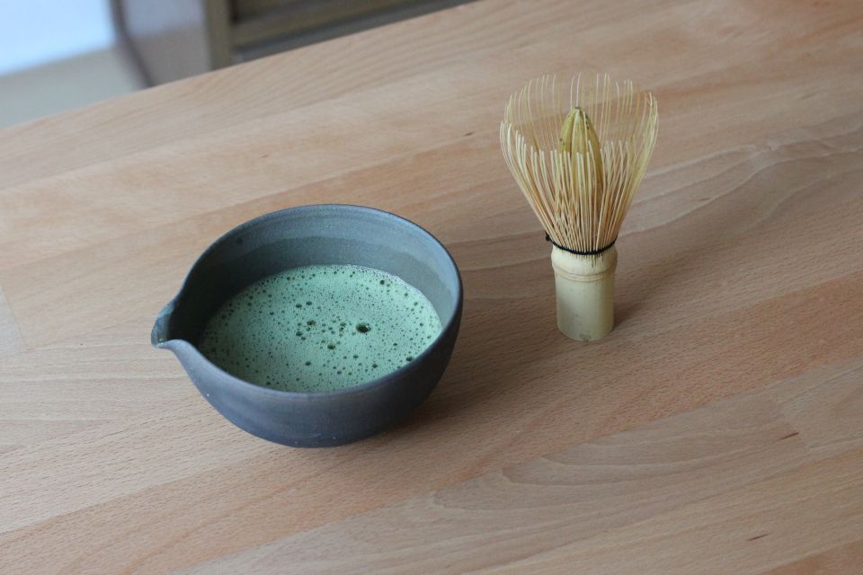 Authentic Japanese Tea Tasting: Sencha, Matcha, and Gyokuro - Tasting Experience in a Cozy Apartment