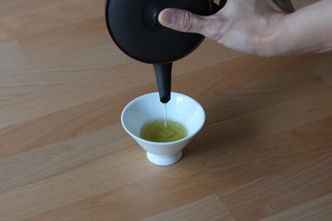 Authentic Japanese Tea Tasting Session: Sencha, Matcha, Gyokuro - Host and Reviews