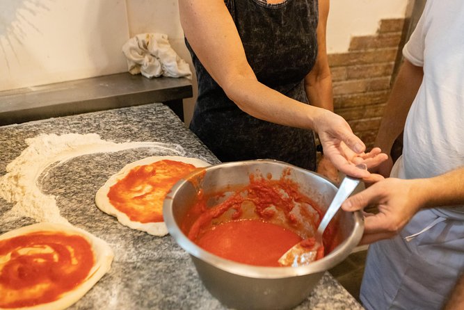 Authentic Pizza Class With Drinks Included in the Center of Naples - Customer Reviews