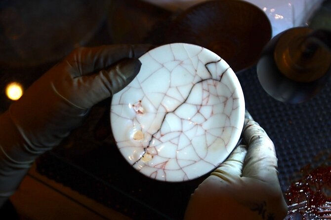 Authentic Pure Gold Kintsugi Workshop With Master Taku in Tokyo - Meeting Point and Pickup