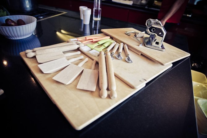 Authentic Roman Cooking Class & Market Tour Experience - Key Points