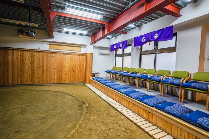 Authentic Sumo Experience in Tokyo : Enter the Sanctuary - Interaction With Sumo Wrestlers