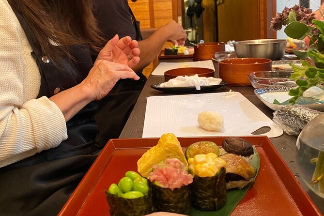 Authentic Sushi and Japanese Omelet Making Experience in Osaka - Meeting Point and Pickup Details