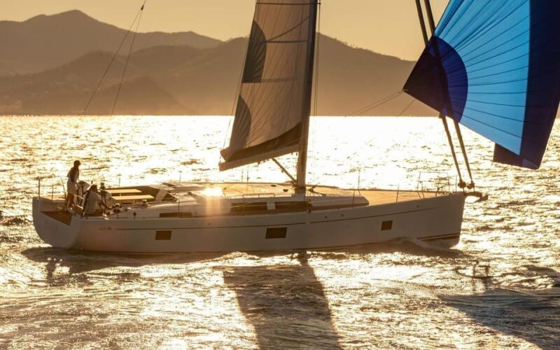 Autumn Cyclades: 7-Day Sailing Trip on a Luxury Yacht - The Allure of the Cyclades in Autumn