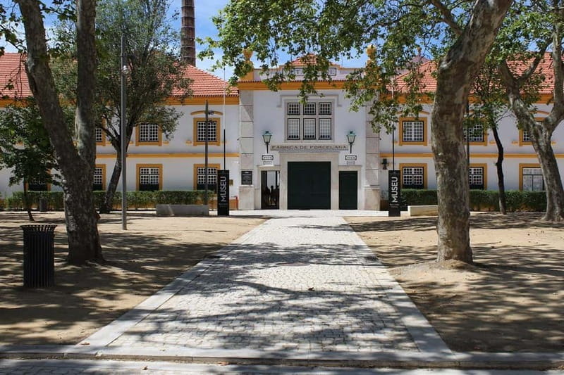 Aveiro & Costa Nova Day Trip  Full Access Included - FAQ