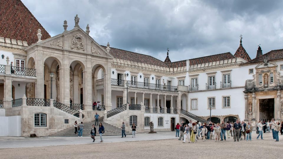 AVEIRO, COSTA NOVA E COIMBRA: Private Tour from Porto - Introducing the Private Tour from Porto to Aveiro, Costa Nova, and Coimbra