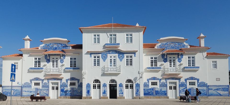 Aveiro: Stories, Canals, and Azulejos Guided Walking Tour - Frequently Asked Questions