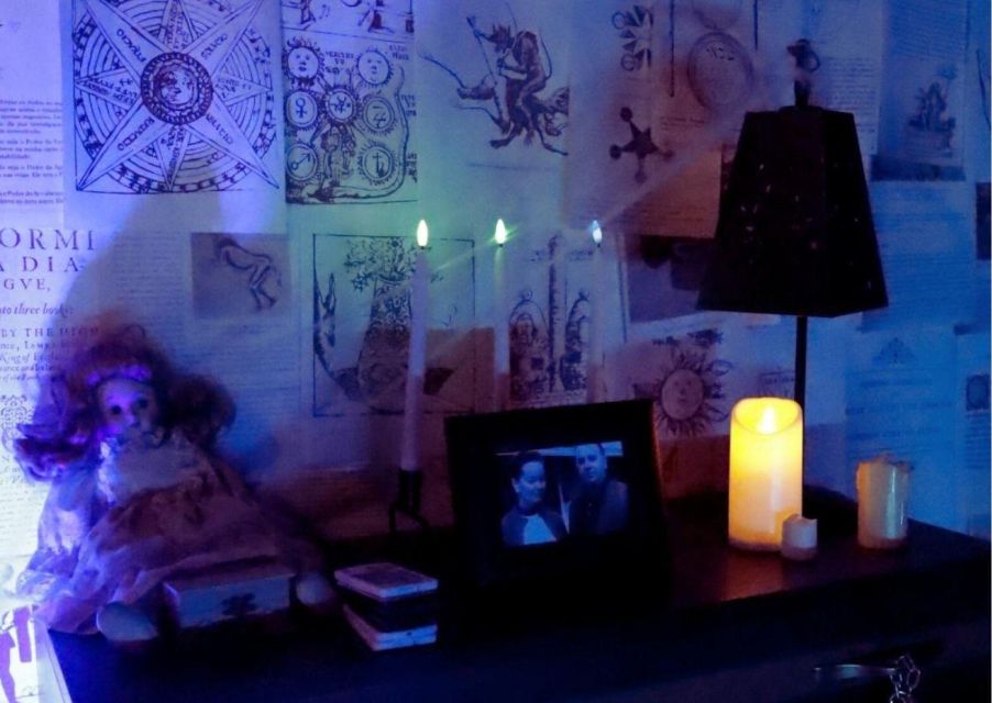 Aveiro: The Warren Files Escape Room Experience - Solving the Warren Case