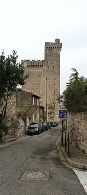 Avignon and Villeneuve Les Avignon: Electric bike tours - FAQs