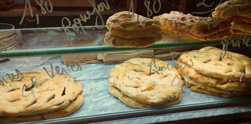 Avignon: Historic District Guided Food & Wine Walking Tour - Meeting Point and Language