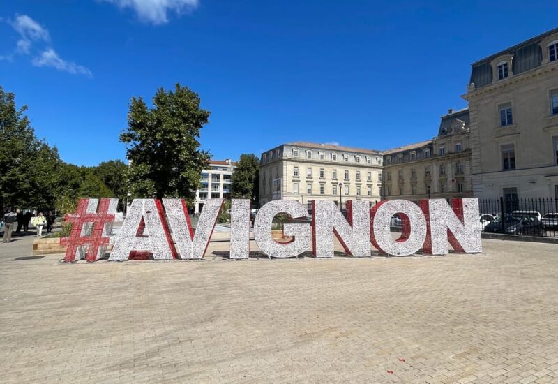 Avignon: History and Legend Walking Tour - Customer Reviews